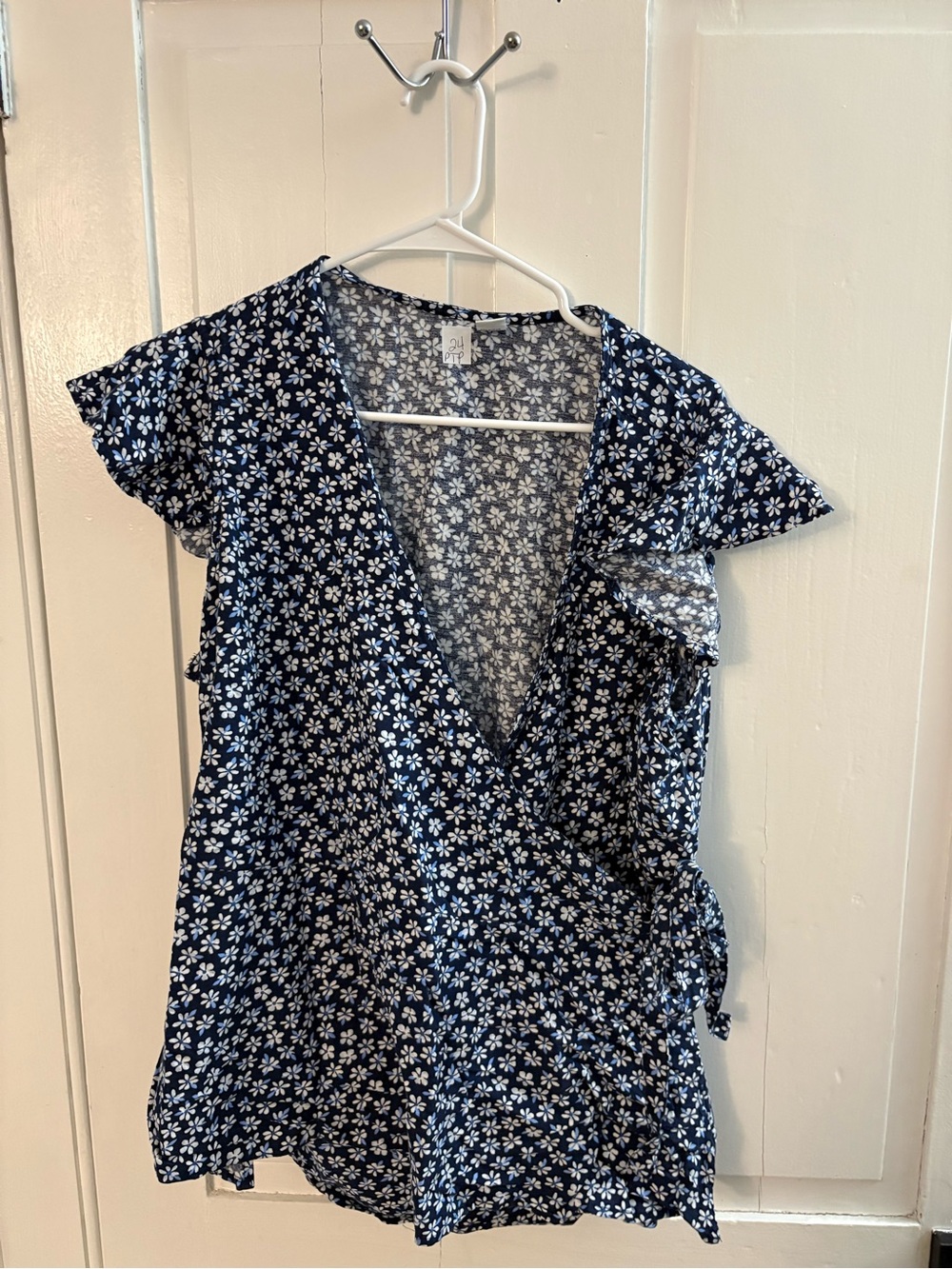Old Navy Navy Top with White Daisy Pattern
